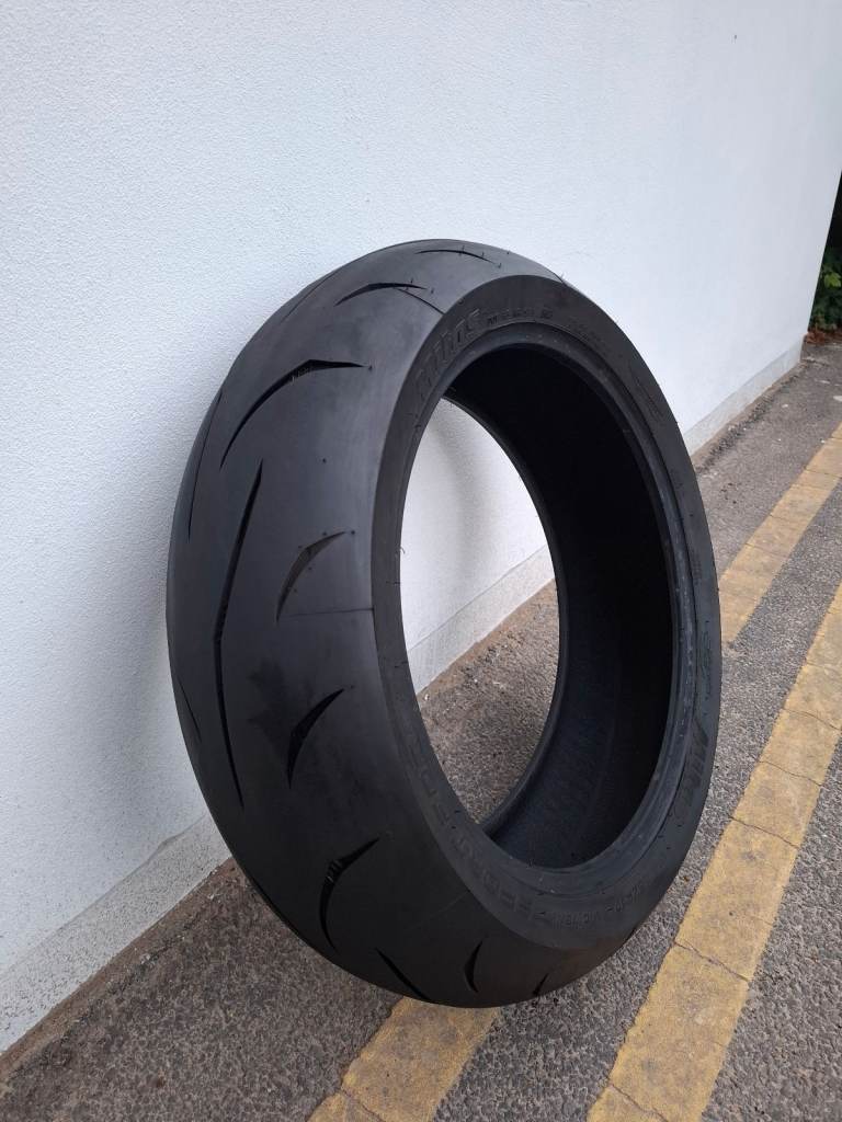Mitas SportForce 190/55ZR17 rear tyre part worn