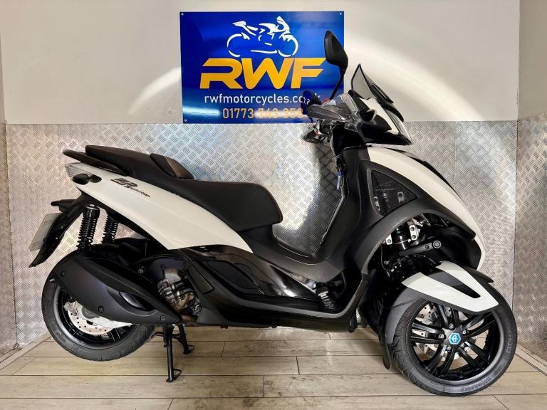 PIAGGIO MP3 300 YOURBAN LT, 2018, ONLY 1,764 MILES, VGC, 12 MONTHS MOT & SERVICE