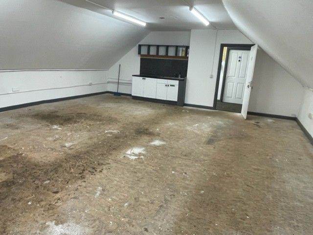 Fantastic work storage space Office/ Workshop L@@K workspace studio TO Let Bathgate 