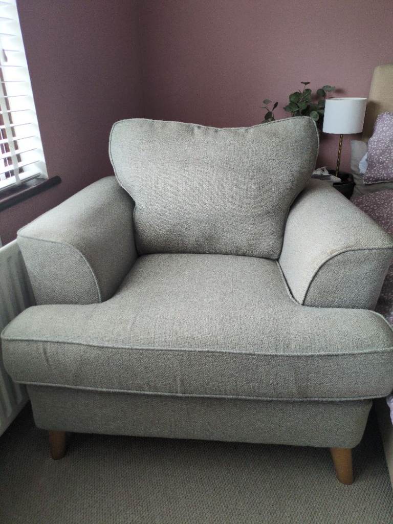 M&S Loveseat -free 