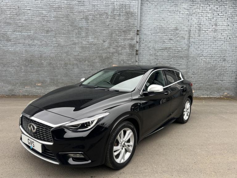 INFINITI Q30 1.5 d Business Executive 2017