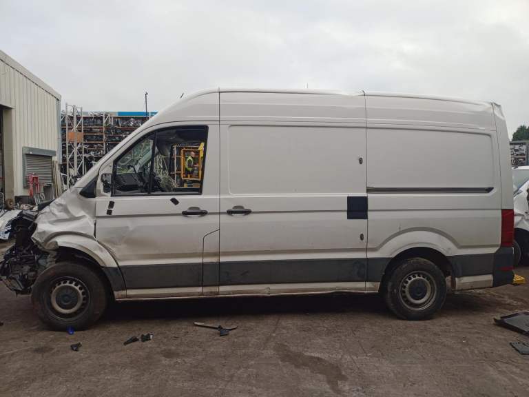 Breaking VOLKSWAGEN CRAFTER 2.0 DIESEL 2023 STOCK NUMBER UY43