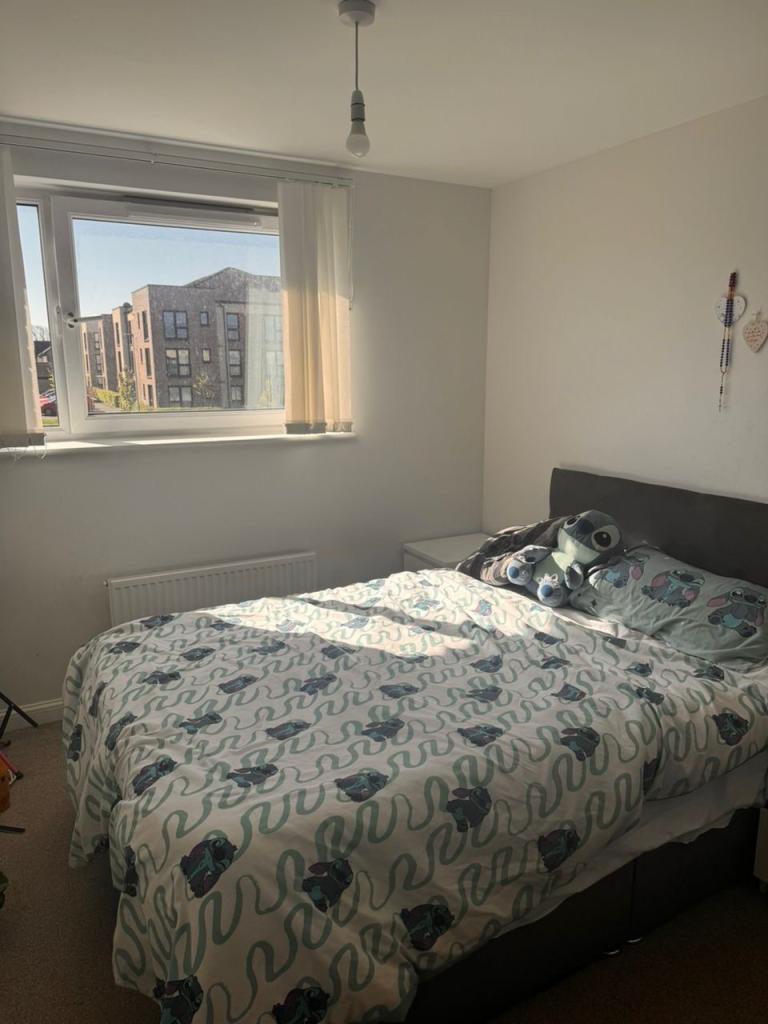 A Room in a 2 bedroom Flat at South Queensferry, Edinburgh. EH30