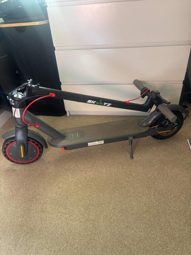 GONE £100 Aovopro Electric Scooter From Skootz  