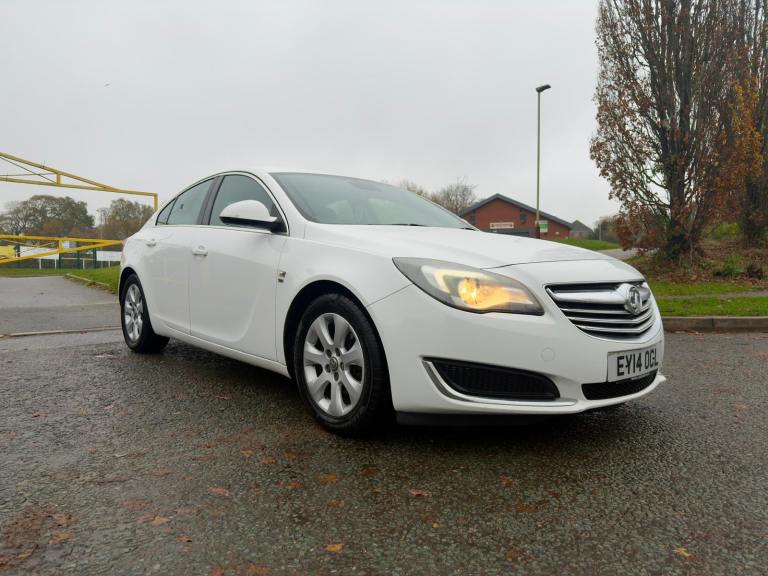 Vauxhall, INSIGNIA, Hatchback, 2014, Manual, 1956 (cc), 5 doors