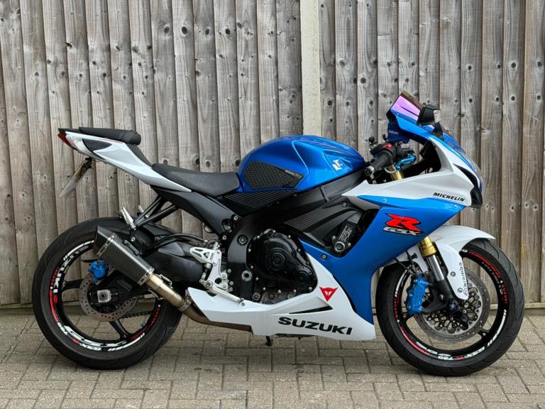 SUZUKI GSXR 750 L4 2014 (14) SUPER SPORT + NICE EXTRAS 