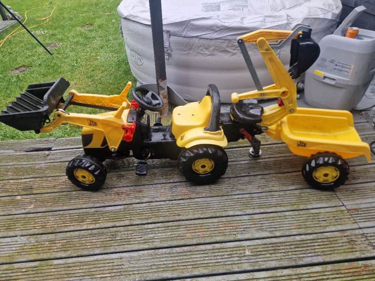 Ride on jcb tractor 