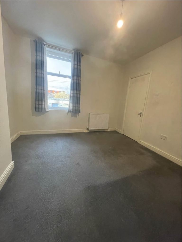 1 bathroom available 