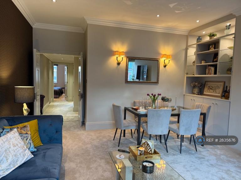 3 bedroom flat in Queens Gate Terrace, London, SW7 (3 bed) (#2835676)