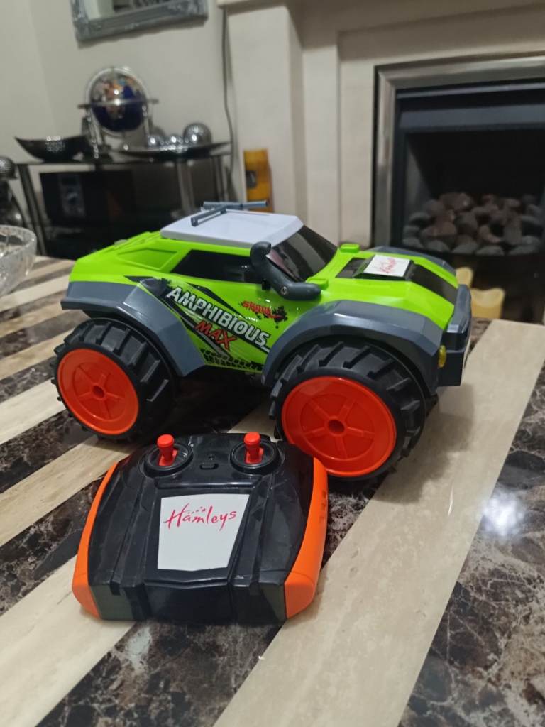 Hamleys Remote Control Toy Car With Batteries 