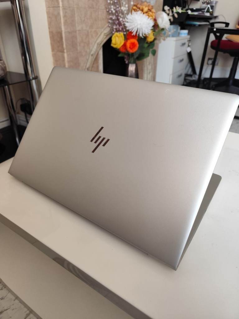 HP EliteBook TOUCH screen Laptop, B&O, Intel Core i5, 256 GB SSD OFFICE 365