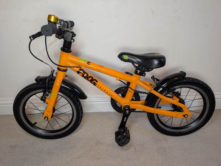 FROG BIKE 43 (FROG 40) (3+) IN OUTSTANDING CONDITION. COLLECTION NW LONDON OR BUCKS