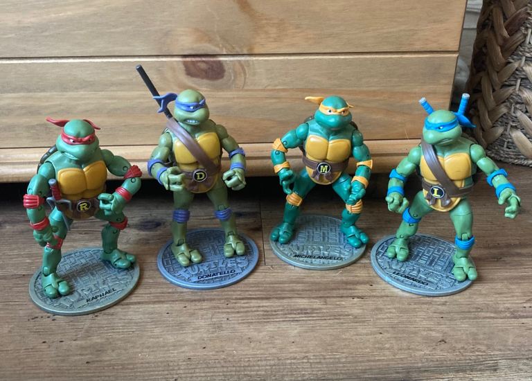 Teenage Mutant Ninja Turtles Classic Collection 4 Turtles Figures (2012) Bundle
