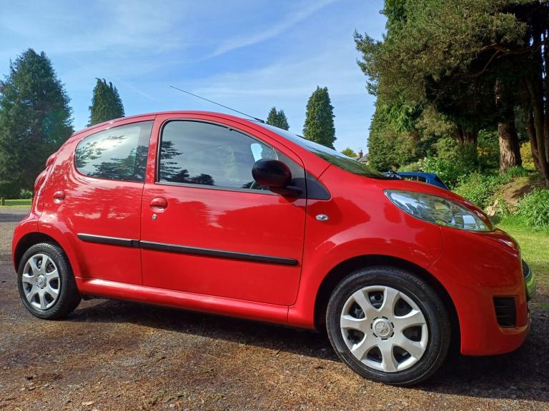 PEUGEOT 107 1.0 12V Urban 2010