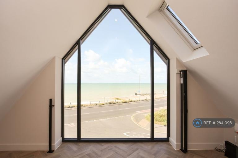 1 bedroom flat in Saltdean Park Road, Brighton, BN2 (1 bed) (#2841096)