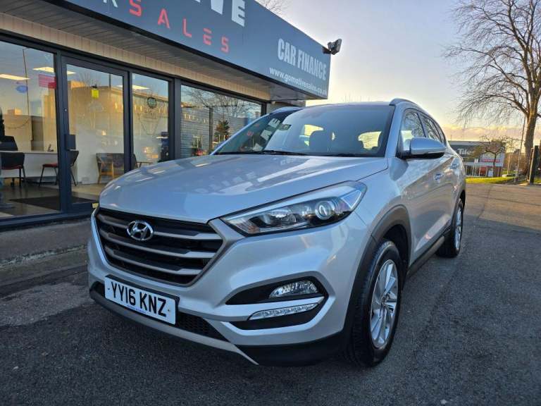  Hyundai TUCSON 2.0 CRDi SE Nav Auto 4WD Euro 6 5dr Diesel