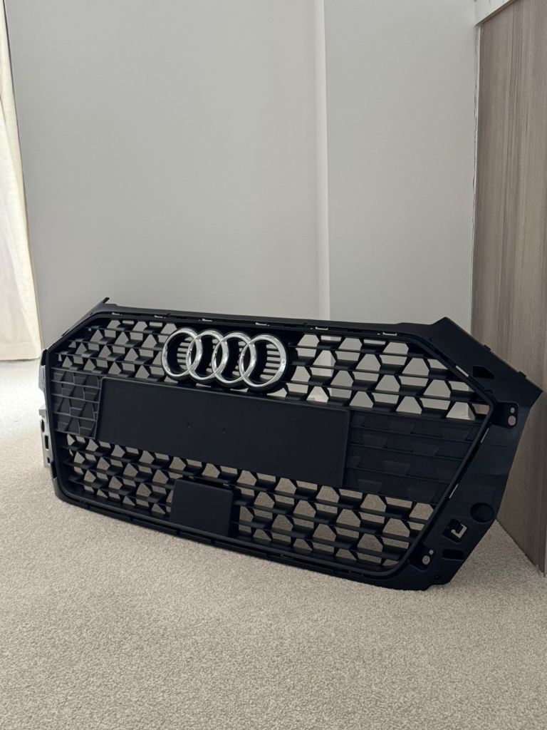 Mk2 Audi A1 genuine grill - 82A.853.653