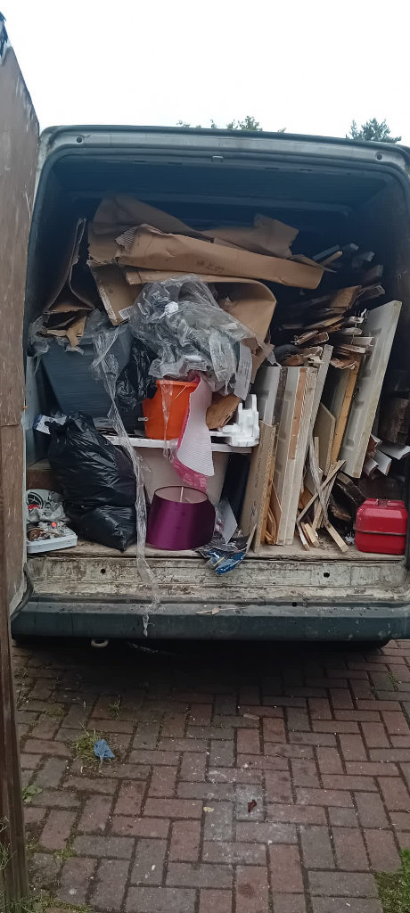 Rubbish removal, household, commercial uplift, garden junk clearance