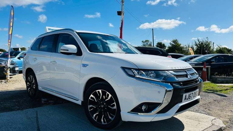 2017 Mitsubishi Outlander 2.0h 12kWh 5hs CVT 4WD Euro 6 (s/s) 5dr Hybrid