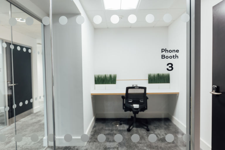 Belfast - BT27SL \ Day Office - Private Office When You Need It