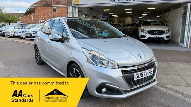 2017 Peugeot 208 1.2 PureTech Allure Premium 5dr HATCHBACK Petrol Manual