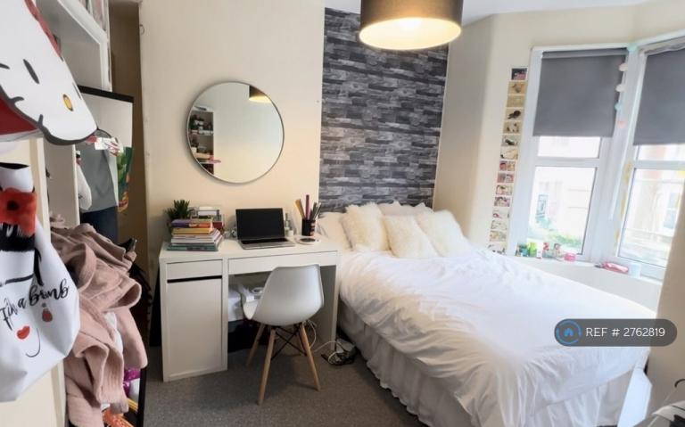 6 bedroom house in Fishponds, Bristol, BS16 (6 bed) (#2762819)