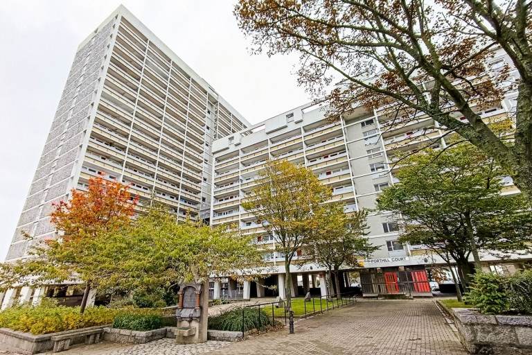 For Sale -2 bedroom flat in City Centre