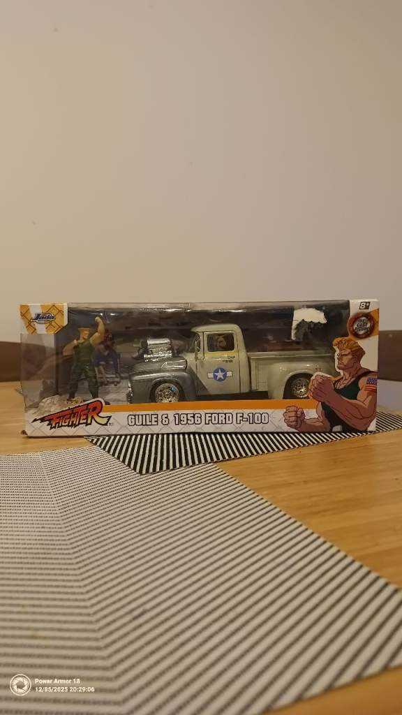 Jada Toys 1/24 Street Fighter Guile & 1956 Ford F-100 – New
