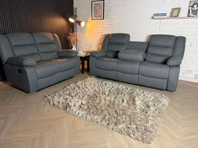 Brand New Condition – SCS 3 + 2 Manual Recliner Sofa Set 😍