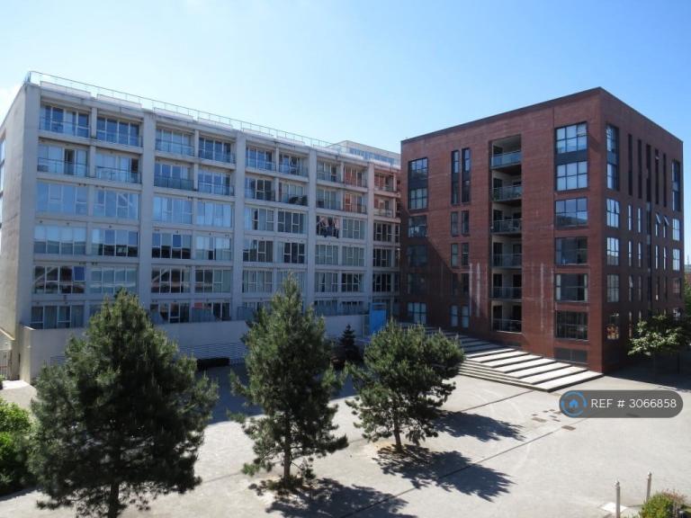 1 bedroom flat in Skypark Road, Bristol, BS3 (1 bed) (#3066858)