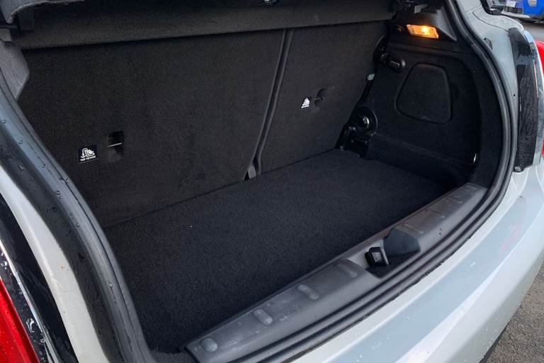 2017 MINI Hatch 1.5 Cooper D 3dr Auto [Chili Pack] Hatchback DIESEL Automatic