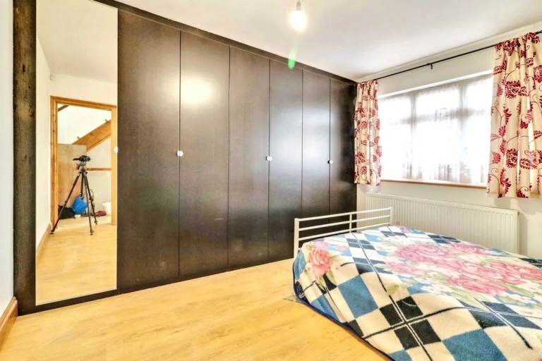 Impressive 3-bedroom first-floor maisonette available to rent in Harrow, HA3