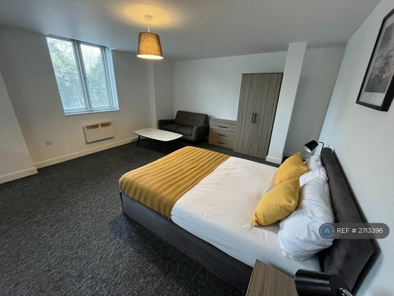 Studio flat in Swannack House, Retford, DN22 (#2713396)