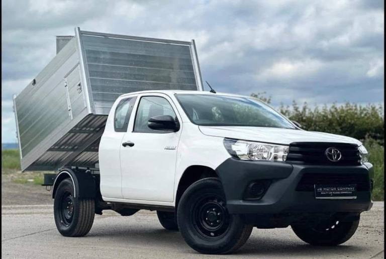 2020 70 TOYOTA HI-LUX 2.4 D-4D ACTIVE EXTRA CAB ARBORIST TIPPER 4X4 4DR DIESEL M