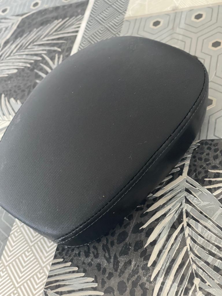 Harley Davison seat back 8330 iron 