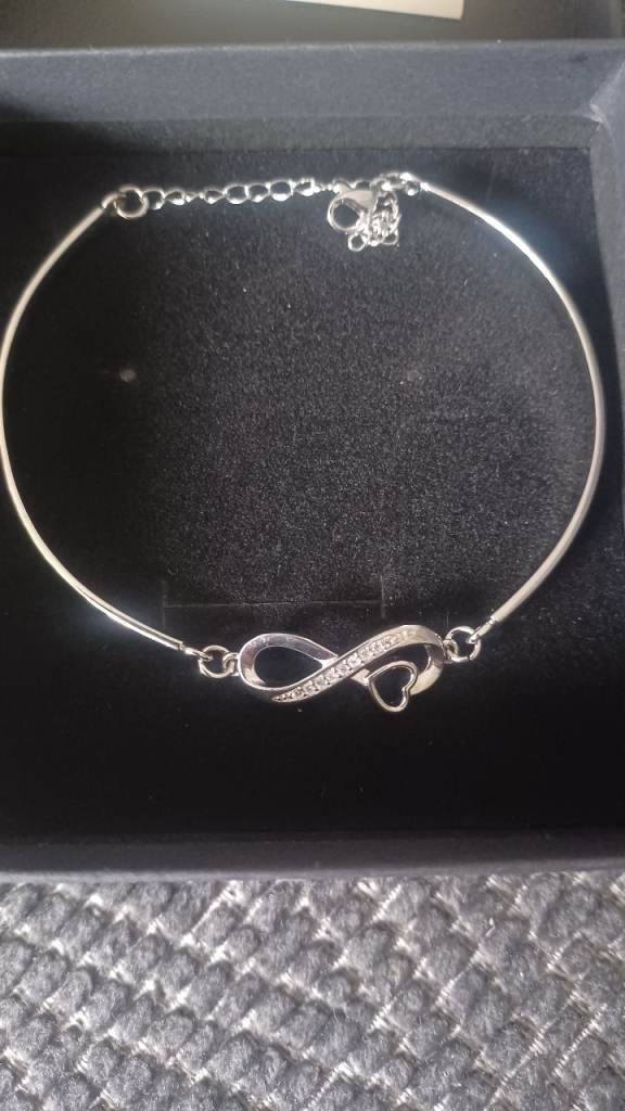 Infinity bracelet, with card for granddaughter 