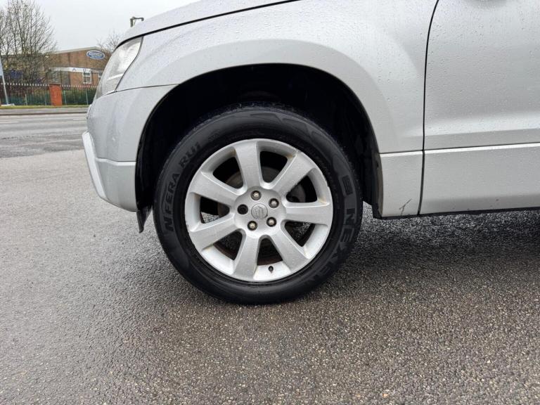 SUZUKI GRAND VITARA 2.4 VVT SZ5 4WD Euro 5 5dr 2011