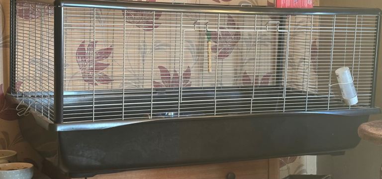 Hamster cage only used few times 
