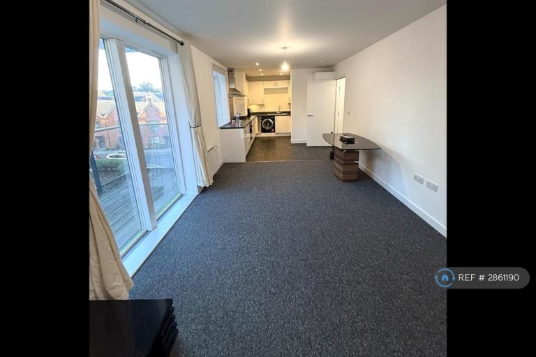 2 bedroom flat in Callender Road, Erith, DA8 (2 bed) (#2861190)
