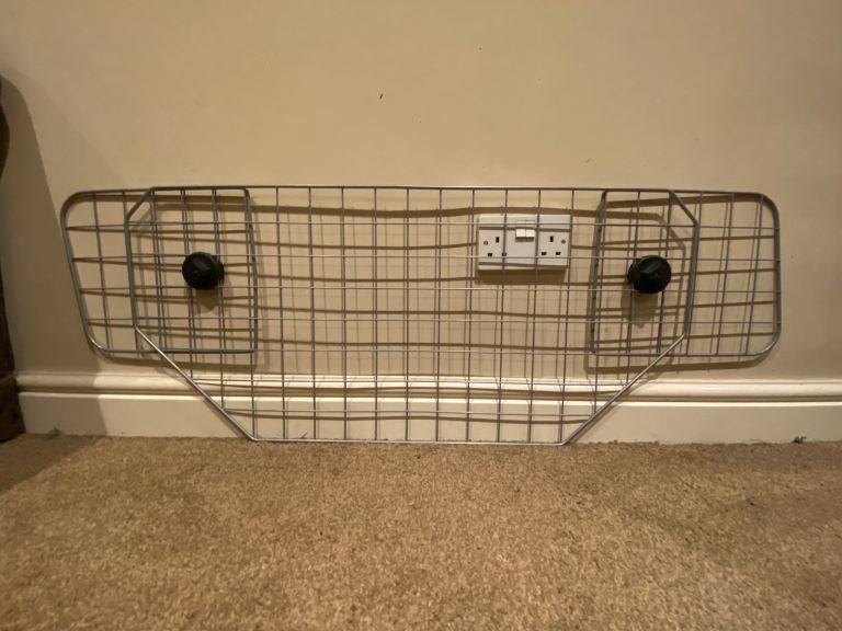 Halfords Mesh Headrest Dog Guard