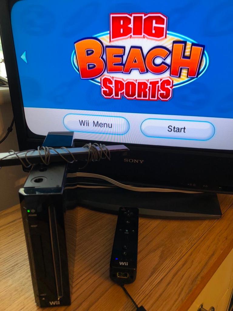 Wii  Nintendo Wii bundle 
