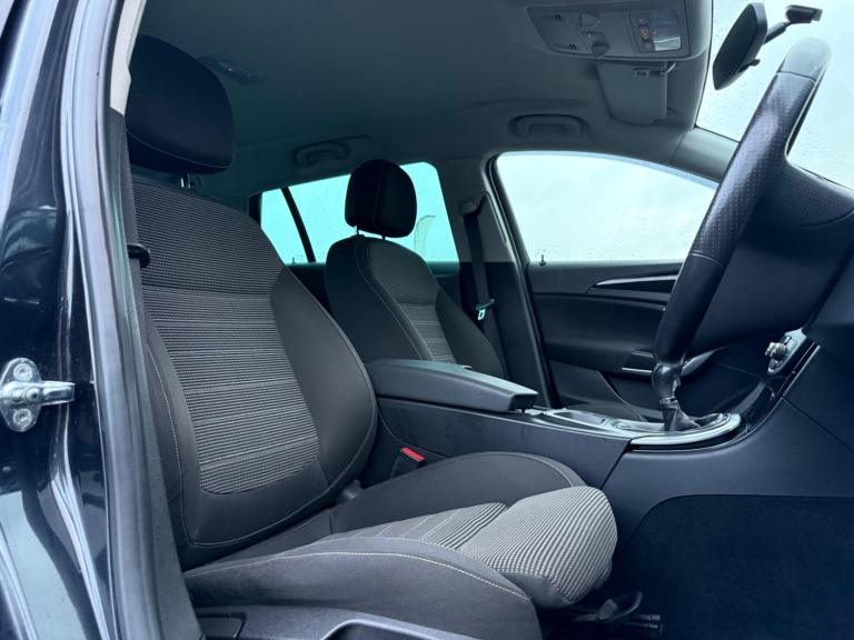 2012 Vauxhall Insignia 2.0 CDTi [160] ecoFLEX SRi 5dr [Start Stop] ESTATE DIESEL Manual