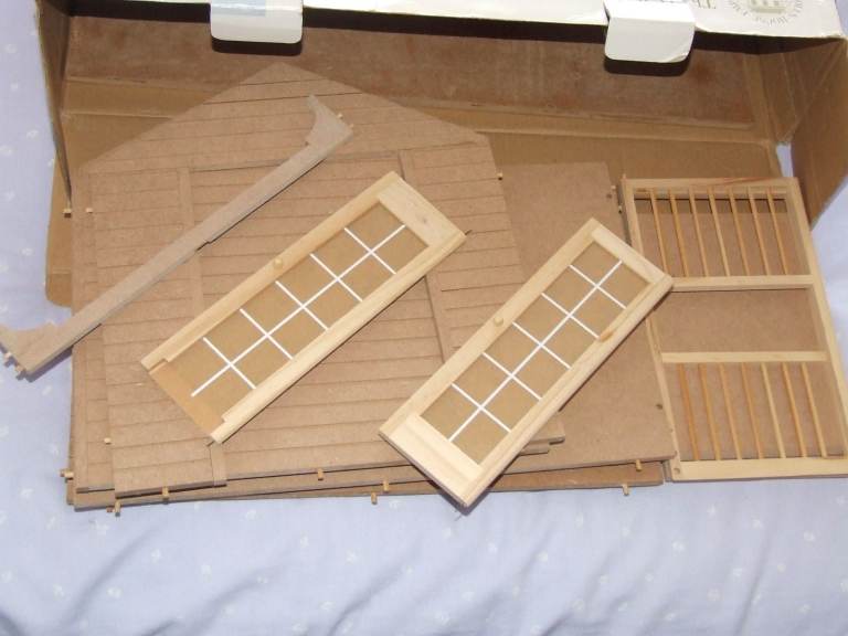 AS NEW BOXED Dolls House Emporium The Summer House Kit DIY 1:12 Scale