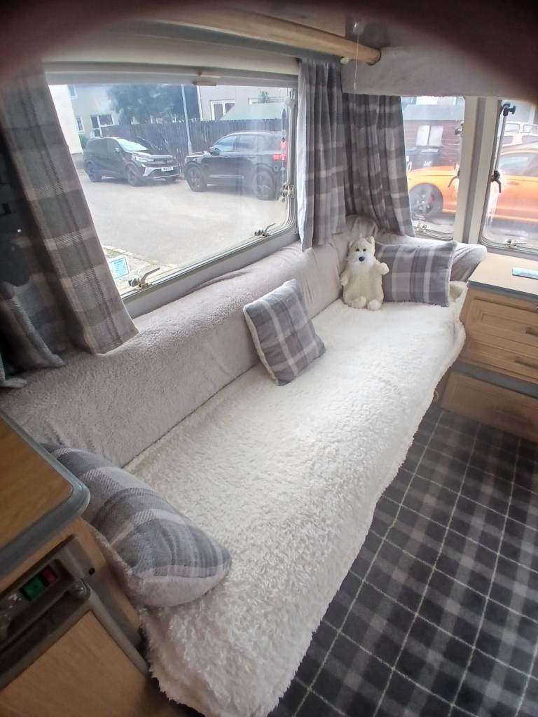 1998 swift silhouette corniche caravan