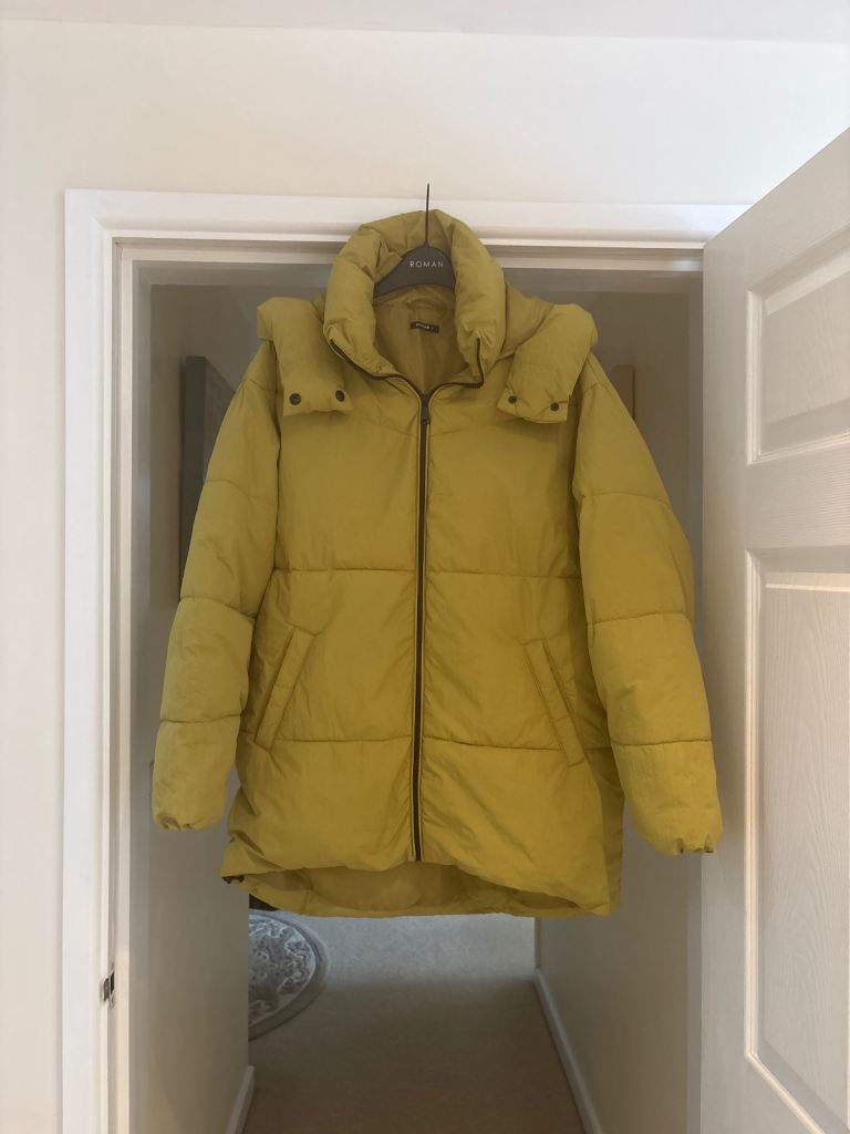 Ladies Puffa Jacket (size 12) Romans Original 