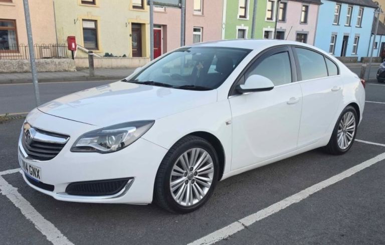 Vauxhall, INSIGNIA, Hatchback, 2014, Manual, 1956 (cc), 5 doors