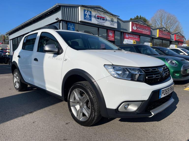 2019 Dacia Sandero Stepway 1.0 SCe Essential Euro 6 5dr HATCHBACK Petrol Manual