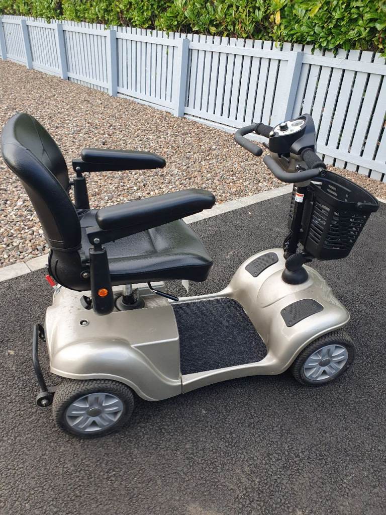 Careco mobility scooter good condition can deliver to you 