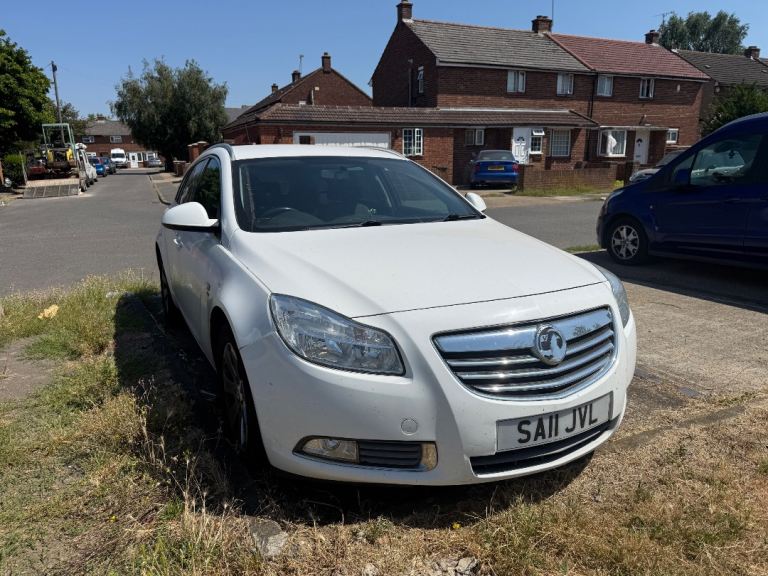 Vauxhall, INSIGNIA, Estate, 2011, Manual, 1796 (cc), 5 doors