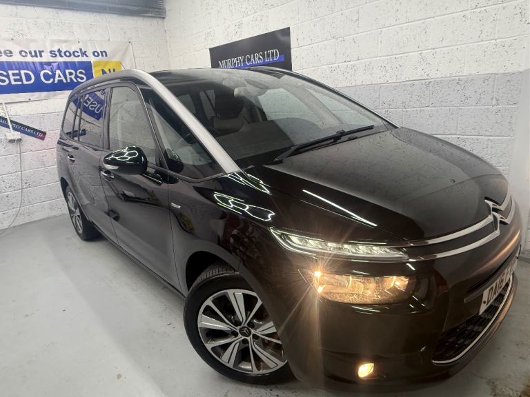 7–SEATER SUPERB SPEC MASSAGING SEATS PAN ROOF LEATHER REVERSING CAMERA!